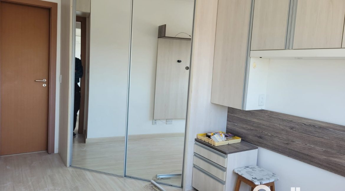 Apartamento à venda com 61m², 2 dormitórios, 1 suíte, 1 vaga, no bairro Tristeza em PORTO ALEGRE