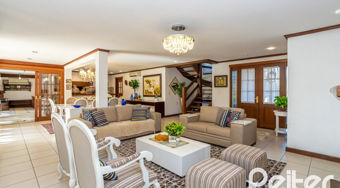 Casa em Condomínio à venda com 384m², 3 dormitórios, 3 suítes, 4 vagas, no bairro Terra Ville em PORTO ALEGRE