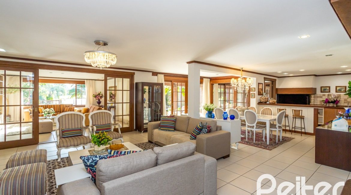 Casa em Condomínio à venda com 384m², 3 dormitórios, 3 suítes, 4 vagas, no bairro Terra Ville em PORTO ALEGRE