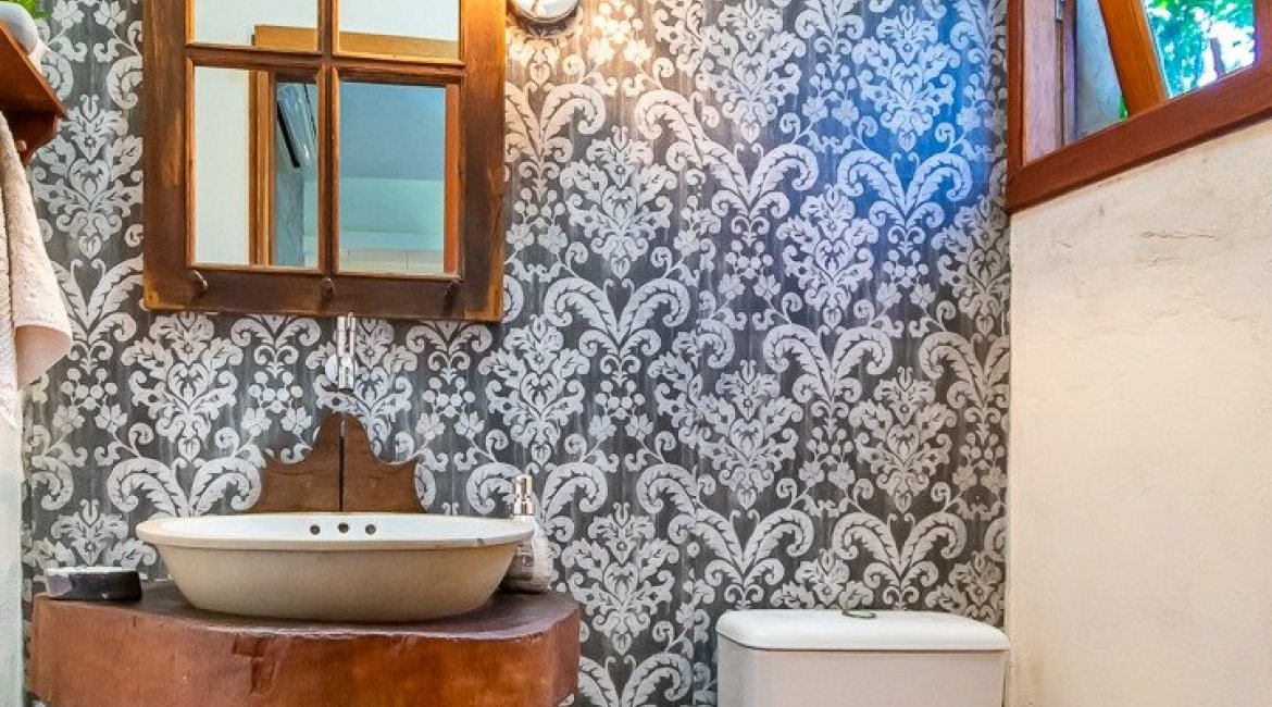 Casa à venda com 210m², 3 dormitórios, 3 suítes, 3 vagas, no bairro Ponta Grossa em Porto Alegre