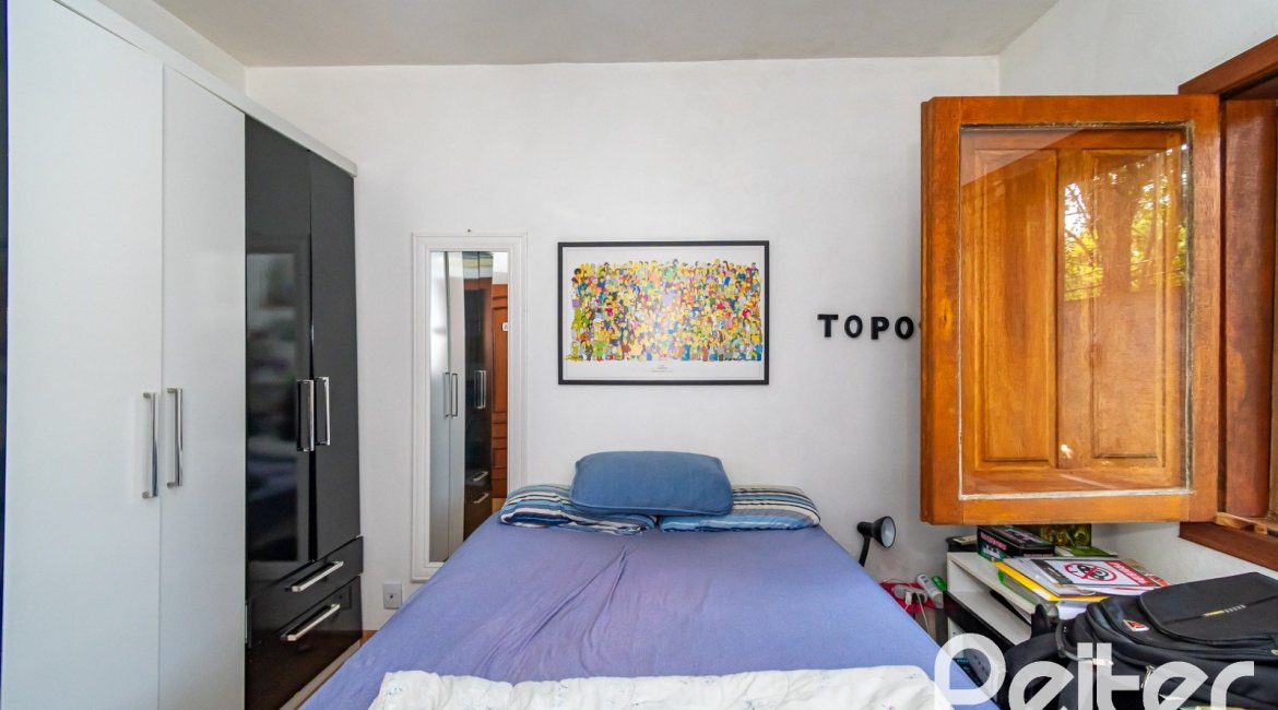 Sítio à venda com 210m², 3 dormitórios, 3 suítes, 3 vagas, no bairro Ponta Grossa em Porto Alegre