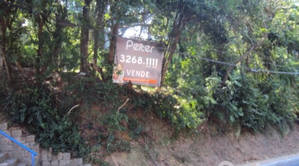 Terreno à venda com 164m², no bairro Sétimo Céu em Porto Alegre