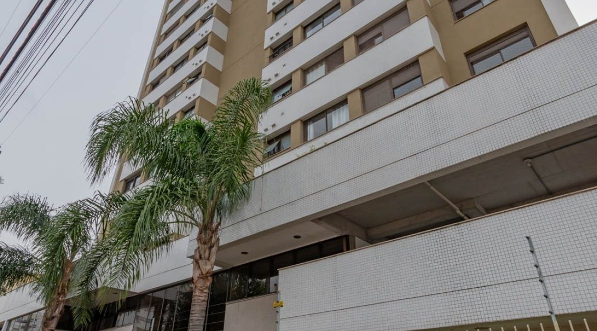 Apartamento à venda com 70m², 2 dormitórios, 1 suíte, 1 vaga, no bairro Menino Deus em Porto Alegre