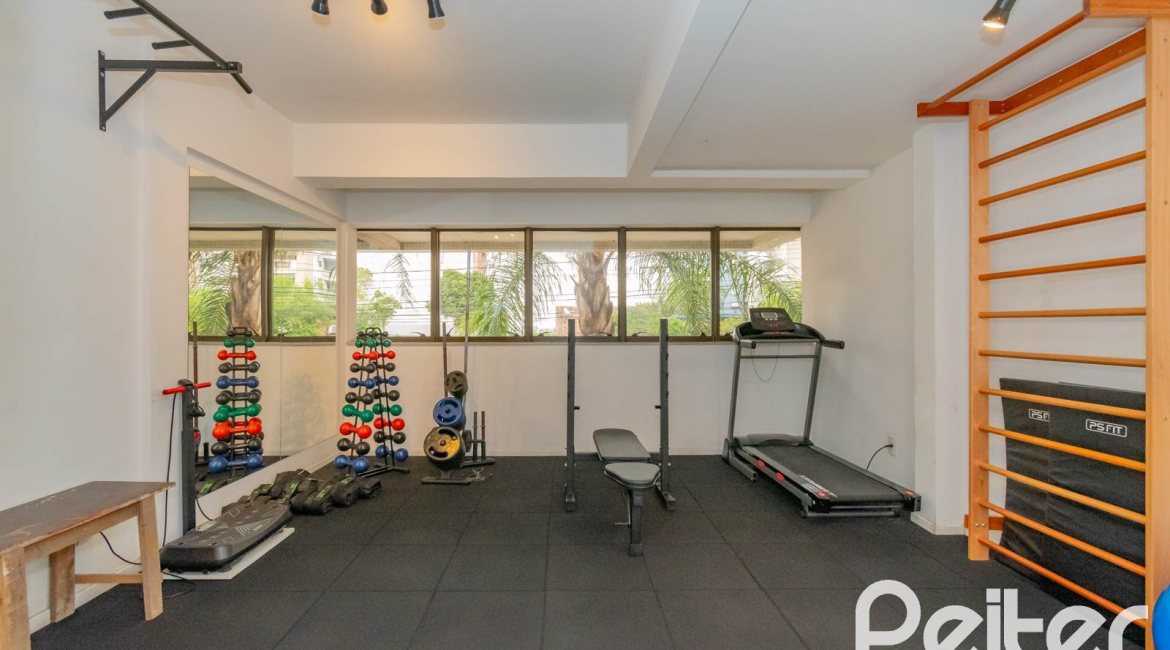Apartamento à venda com 70m², 2 dormitórios, 1 suíte, 1 vaga, no bairro Menino Deus em Porto Alegre
