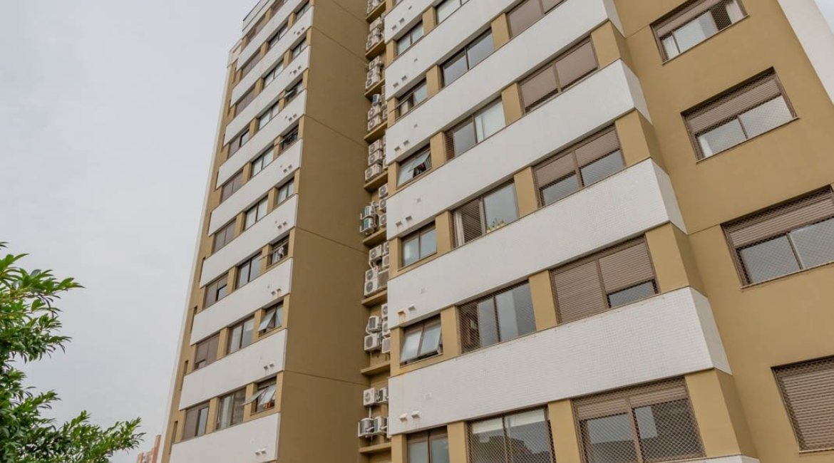 Apartamento à venda com 70m², 2 dormitórios, 1 suíte, 1 vaga, no bairro Menino Deus em Porto Alegre