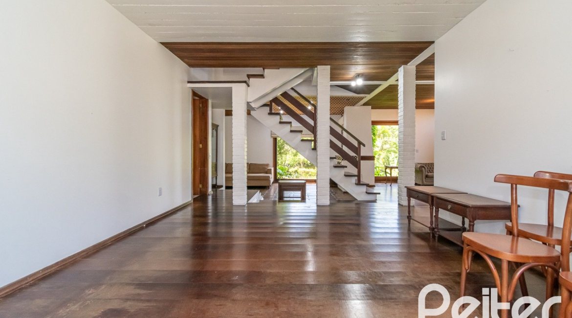  à venda, no bairro  em 