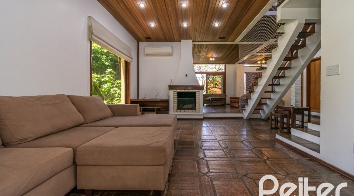  à venda, no bairro  em 