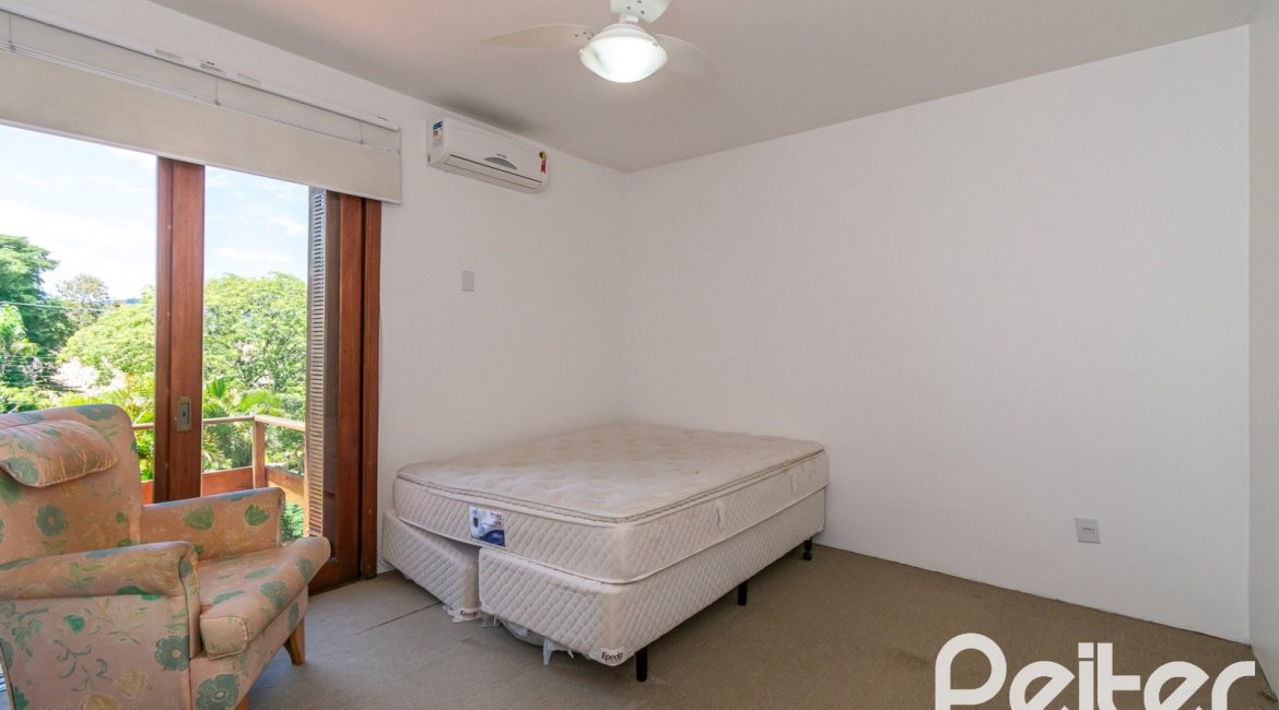  à venda, no bairro  em 