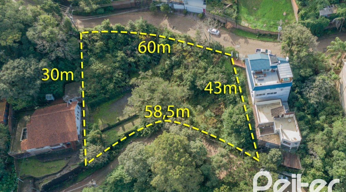 Terreno à venda com 2162m², no bairro Sétimo Céu em Porto Alegre