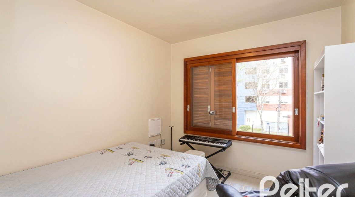 Apartamento à venda com 125m², 3 dormitórios, 1 suíte, 2 vagas, no bairro Tristeza em Porto Alegre