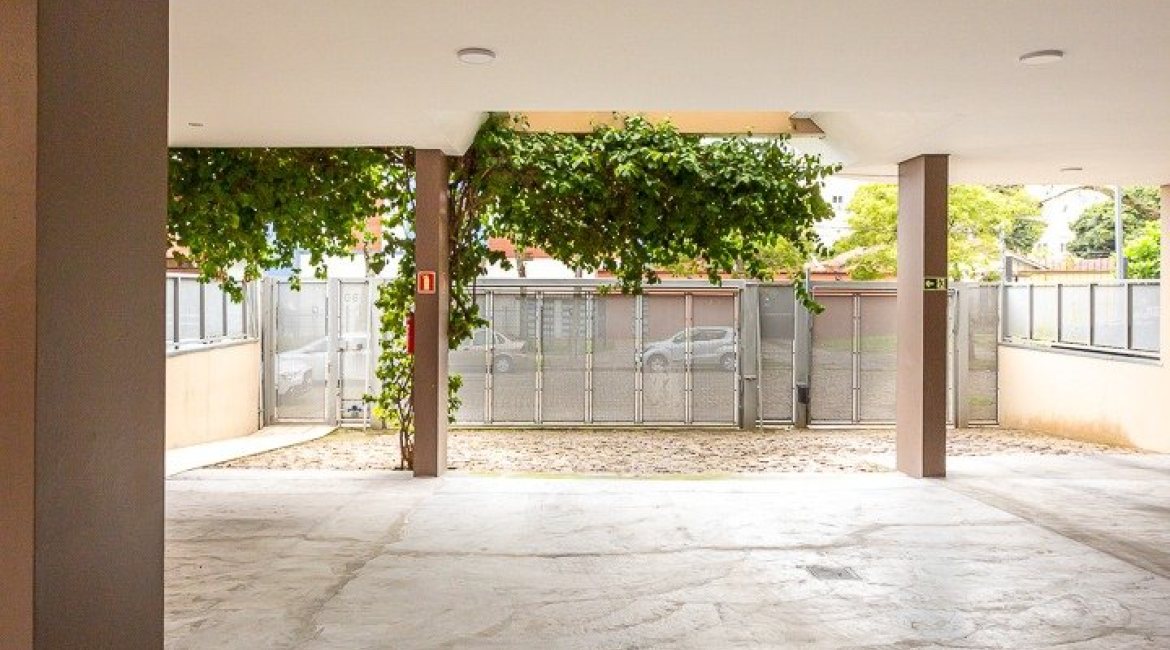 Apartamento à venda com 125m², 3 dormitórios, 1 suíte, 2 vagas, no bairro Tristeza em Porto Alegre