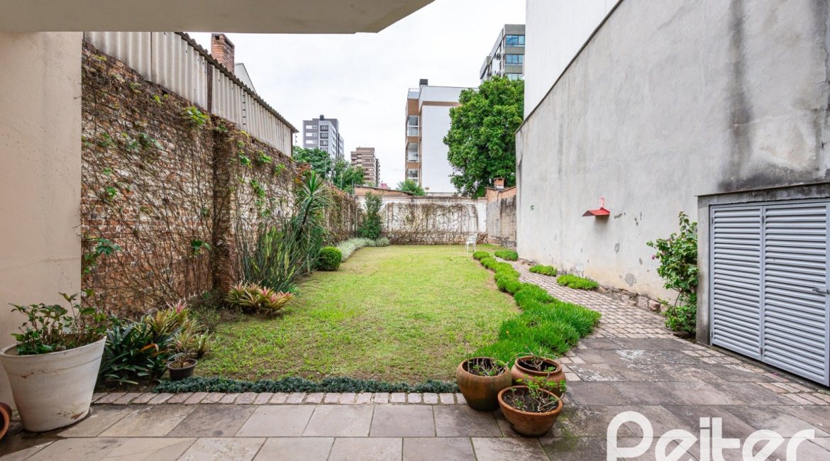 Apartamento à venda com 125m², 3 dormitórios, 1 suíte, 2 vagas, no bairro Tristeza em Porto Alegre
