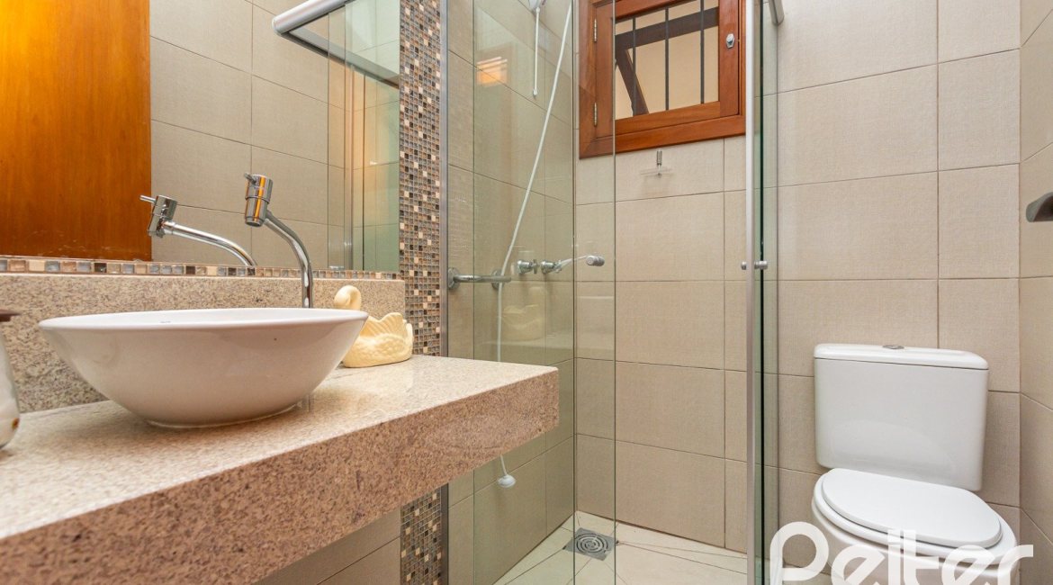 Apartamento à venda com 69m², 2 dormitórios, 2 vagas, no bairro Tristeza em Porto Alegre