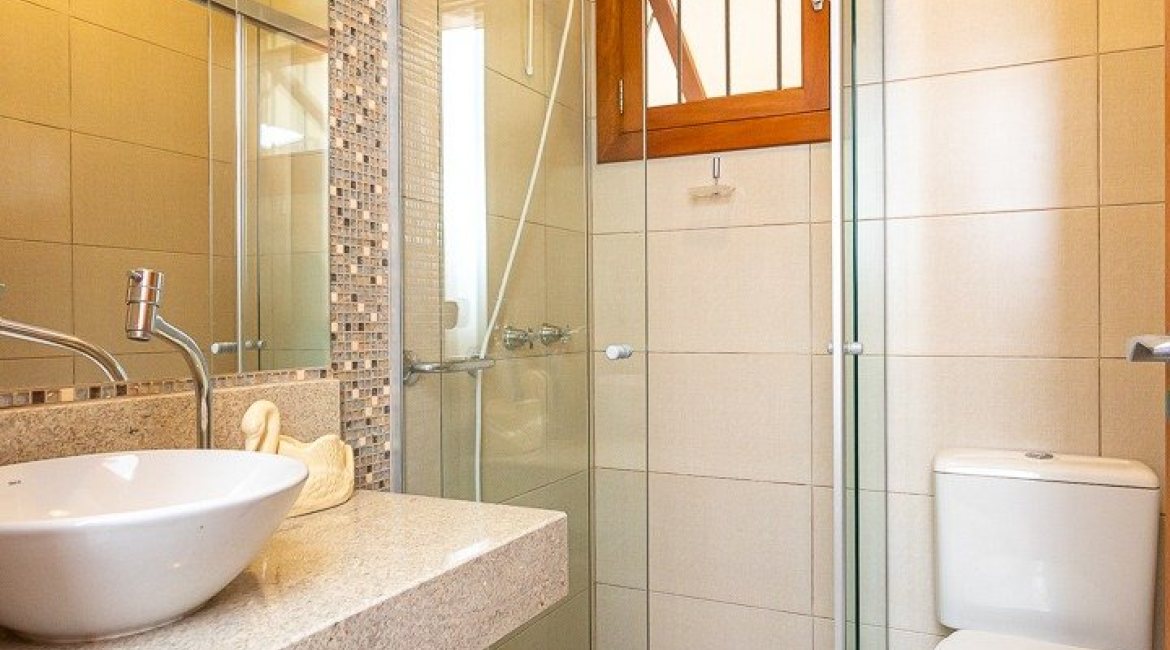 Apartamento à venda com 69m², 2 dormitórios, 2 vagas, no bairro Tristeza em Porto Alegre