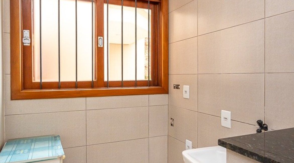 Apartamento à venda com 69m², 2 dormitórios, 2 vagas, no bairro Tristeza em Porto Alegre