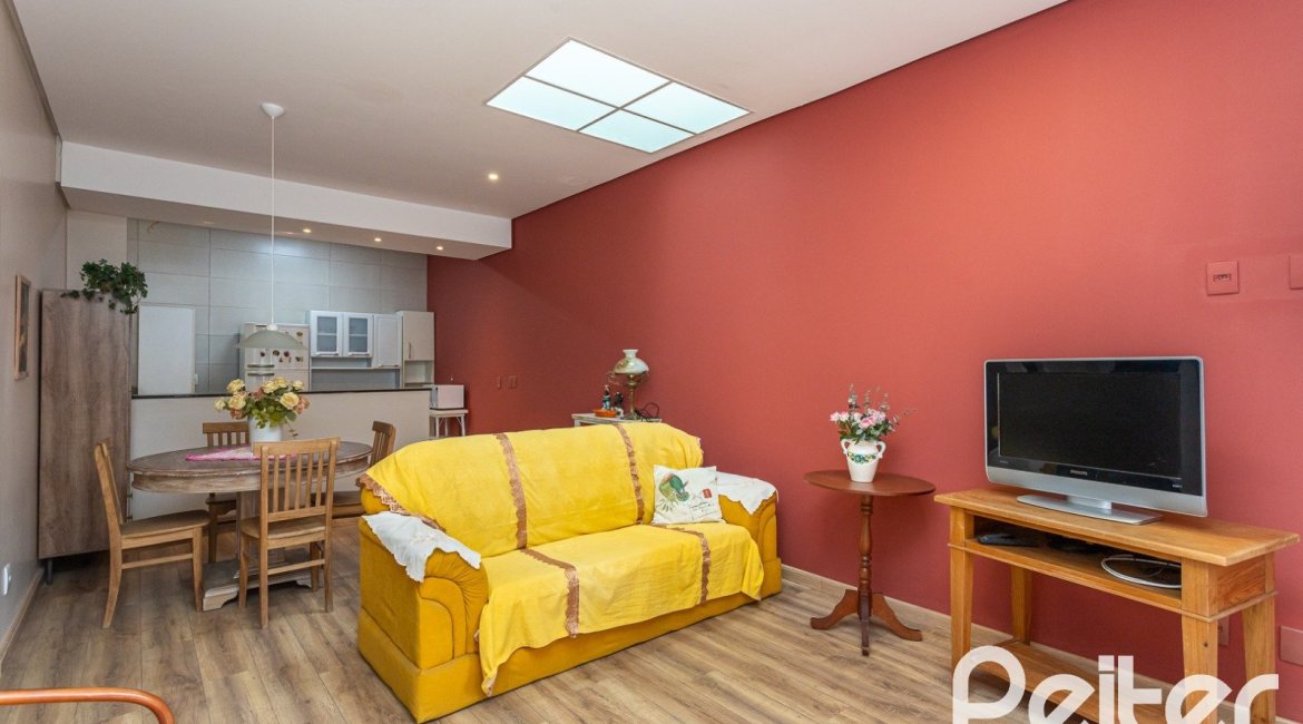 Apartamento à venda com 69m², 2 dormitórios, 2 vagas, no bairro Tristeza em Porto Alegre