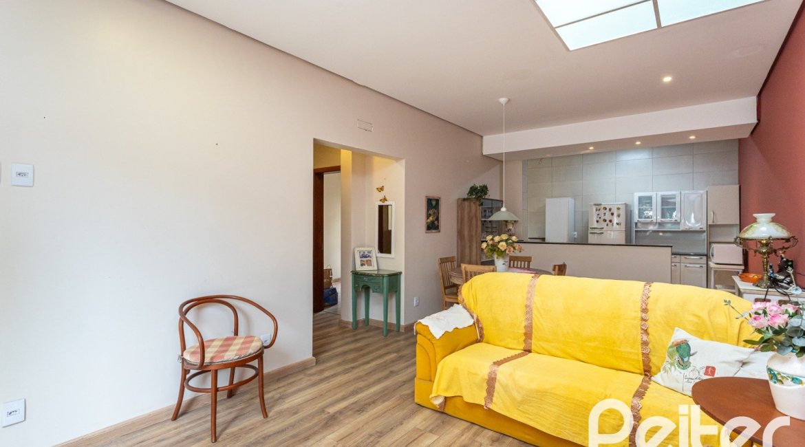 Apartamento à venda com 69m², 2 dormitórios, 2 vagas, no bairro Tristeza em Porto Alegre