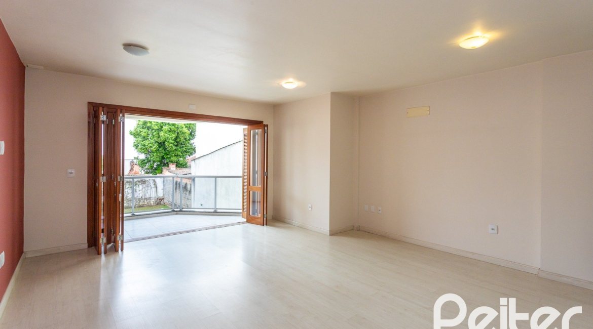 Apartamento à venda com 122m², 3 dormitórios, 1 suíte, 2 vagas, no bairro Tristeza em Porto Alegre