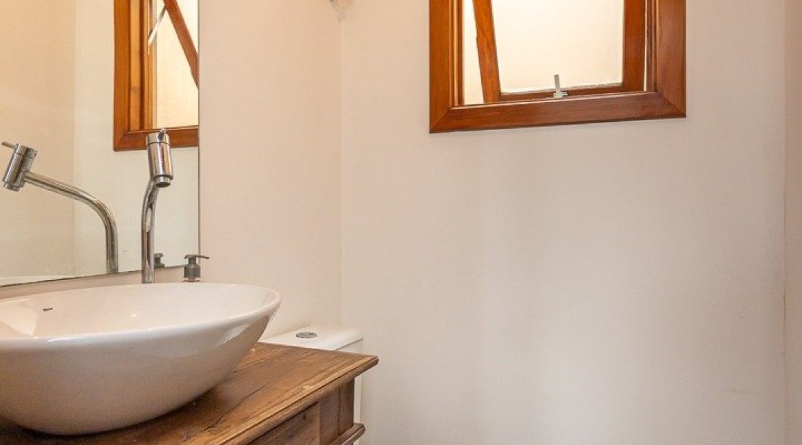 Apartamento à venda com 122m², 3 dormitórios, 1 suíte, 2 vagas, no bairro Tristeza em Porto Alegre