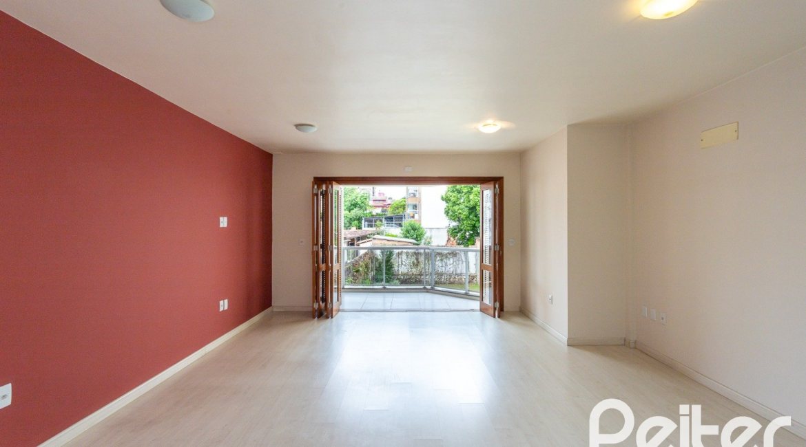 Apartamento à venda com 122m², 3 dormitórios, 1 suíte, 2 vagas, no bairro Tristeza em Porto Alegre