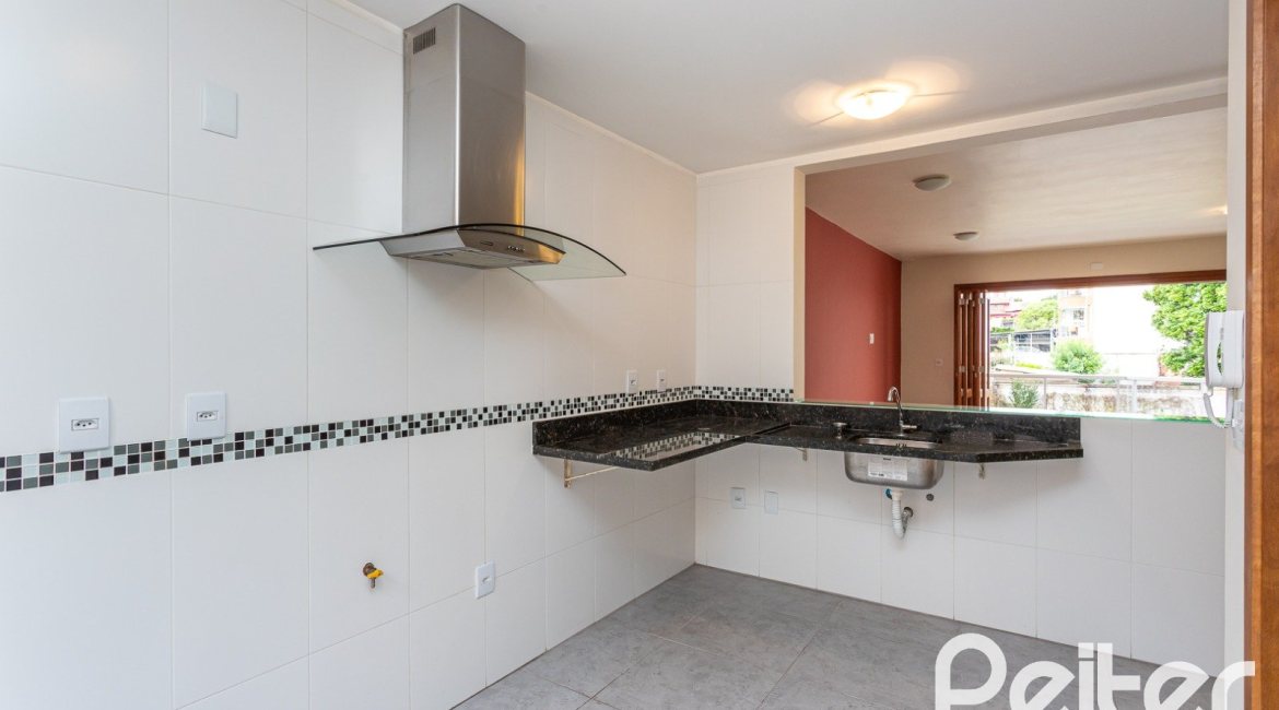 Apartamento à venda com 122m², 3 dormitórios, 1 suíte, 2 vagas, no bairro Tristeza em Porto Alegre