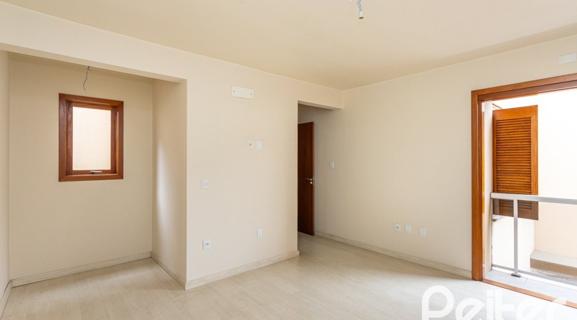 Apartamento à venda com 122m², 3 dormitórios, 1 suíte, 2 vagas, no bairro Tristeza em Porto Alegre