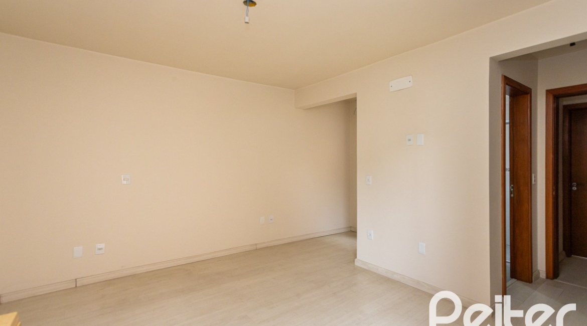 Apartamento à venda com 122m², 3 dormitórios, 1 suíte, 2 vagas, no bairro Tristeza em Porto Alegre