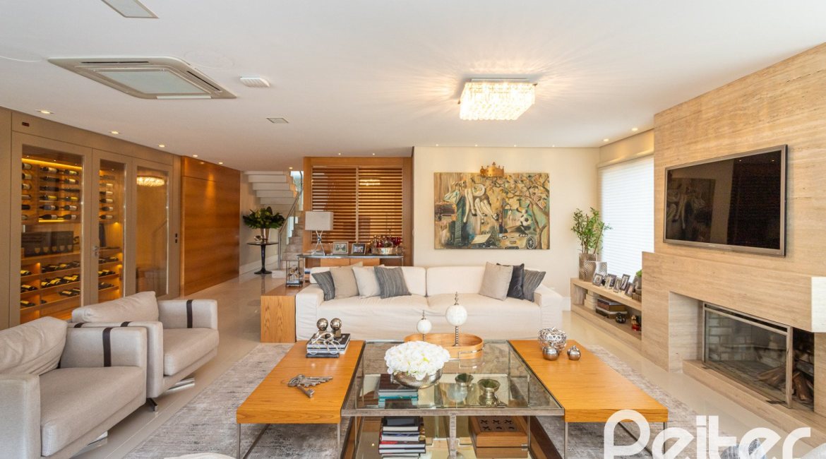 Casa em Condomínio à venda com 587m², 4 dormitórios, 4 suítes, 6 vagas, no bairro Terra Ville em PORTO ALEGRE