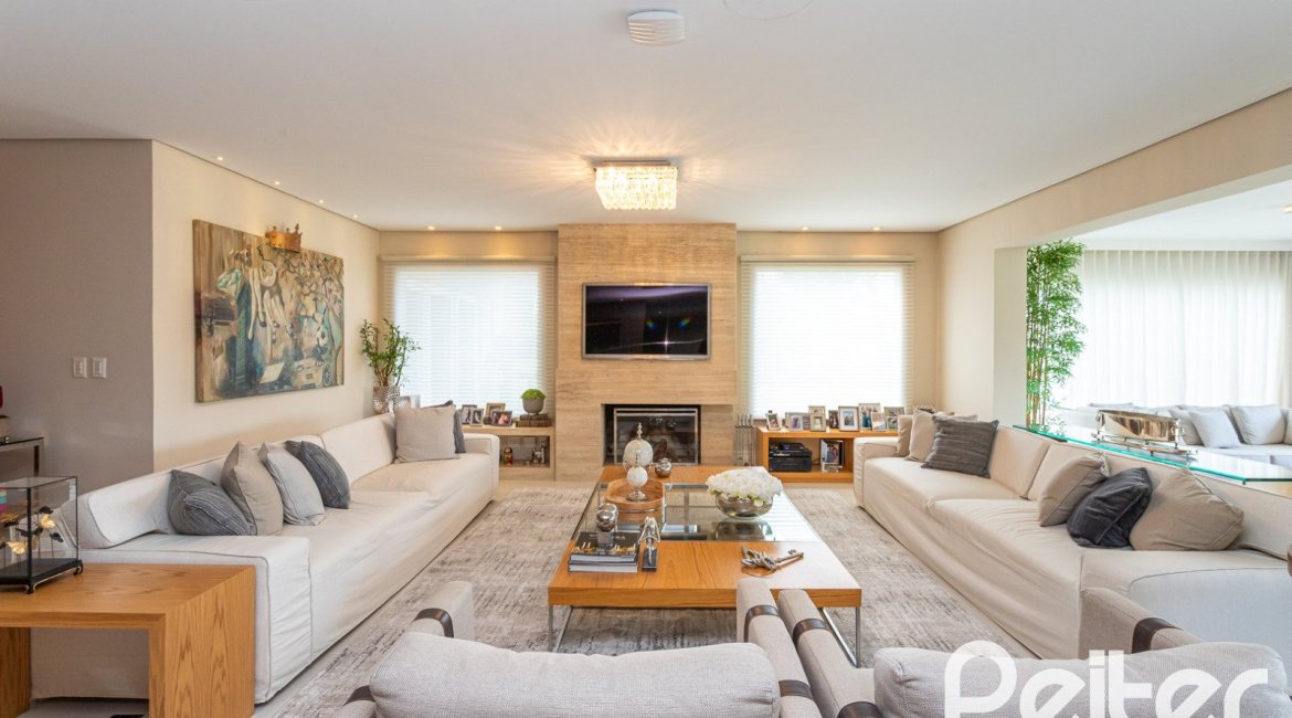 Casa em Condomínio à venda com 587m², 4 dormitórios, 4 suítes, 6 vagas, no bairro Terra Ville em PORTO ALEGRE