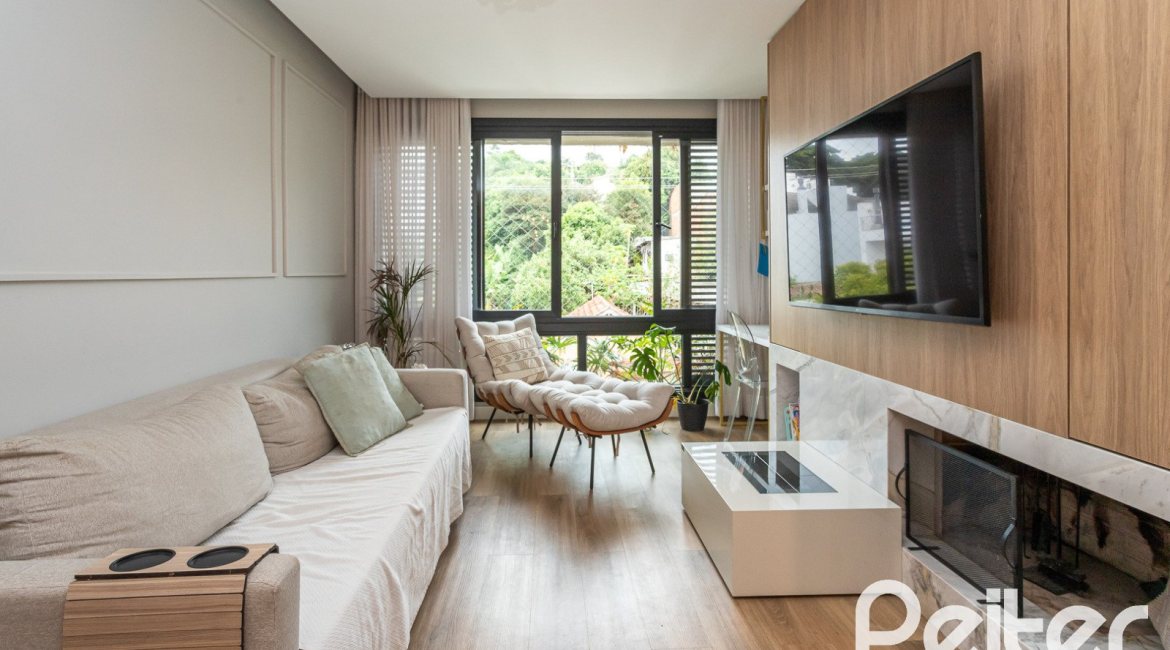 Cobertura à venda com 189m², 3 dormitórios, 1 suíte, 2 vagas, no bairro Tristeza em Porto Alegre