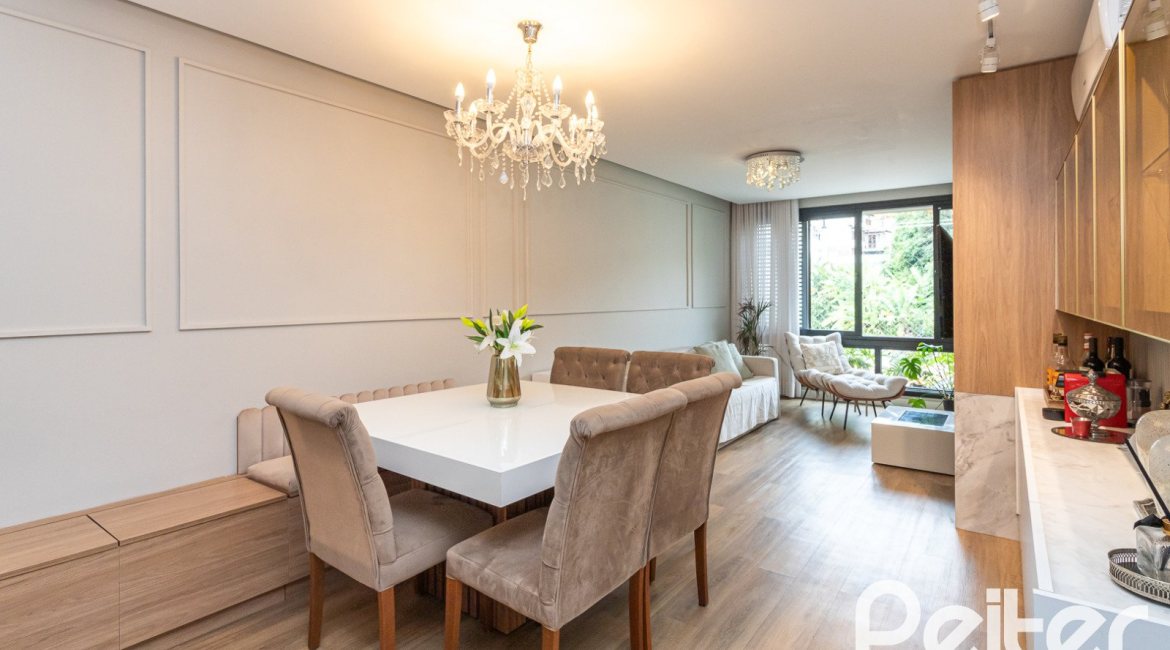 Cobertura à venda com 189m², 3 dormitórios, 1 suíte, 2 vagas, no bairro Tristeza em Porto Alegre