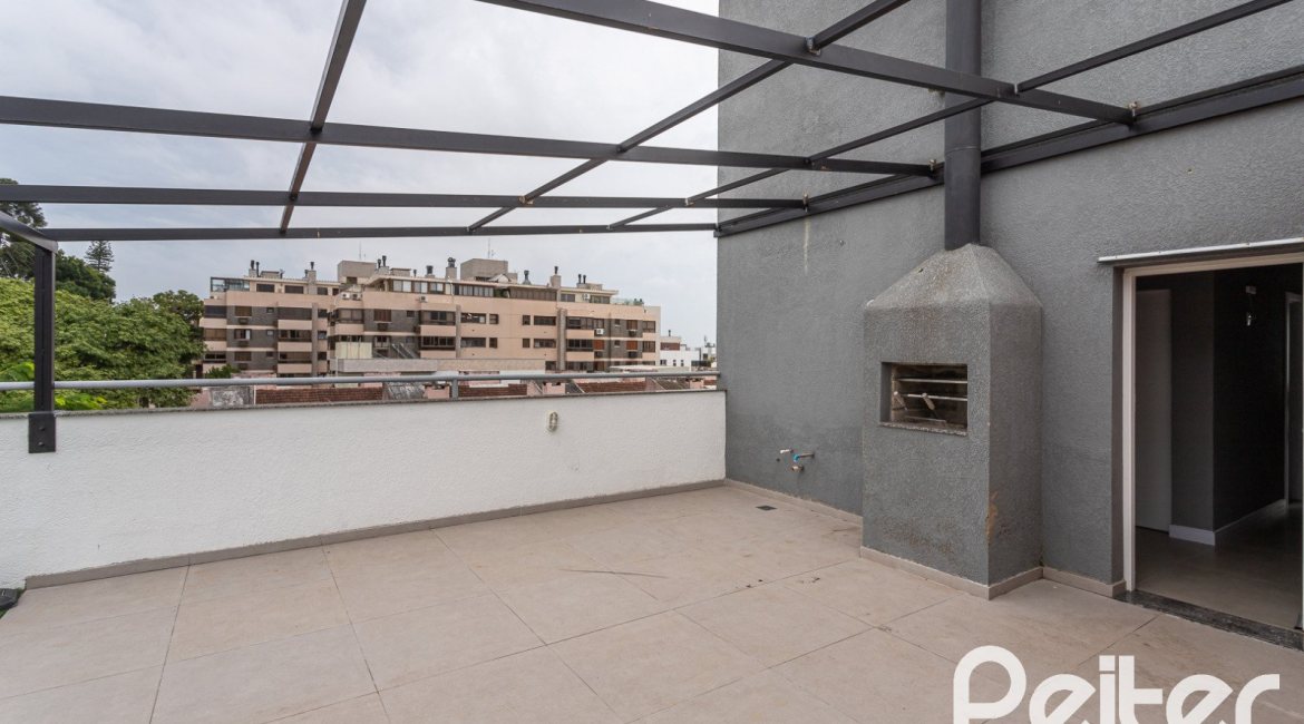 Cobertura à venda com 189m², 3 dormitórios, 1 suíte, 2 vagas, no bairro Tristeza em Porto Alegre