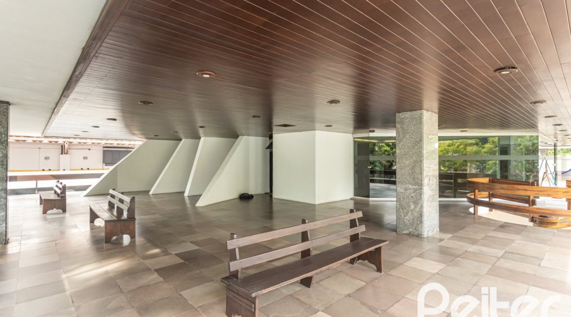 Apartamento à venda com 120m², 3 dormitórios, 1 suíte, 1 vaga, no bairro Moinhos De Vento em Porto Alegre