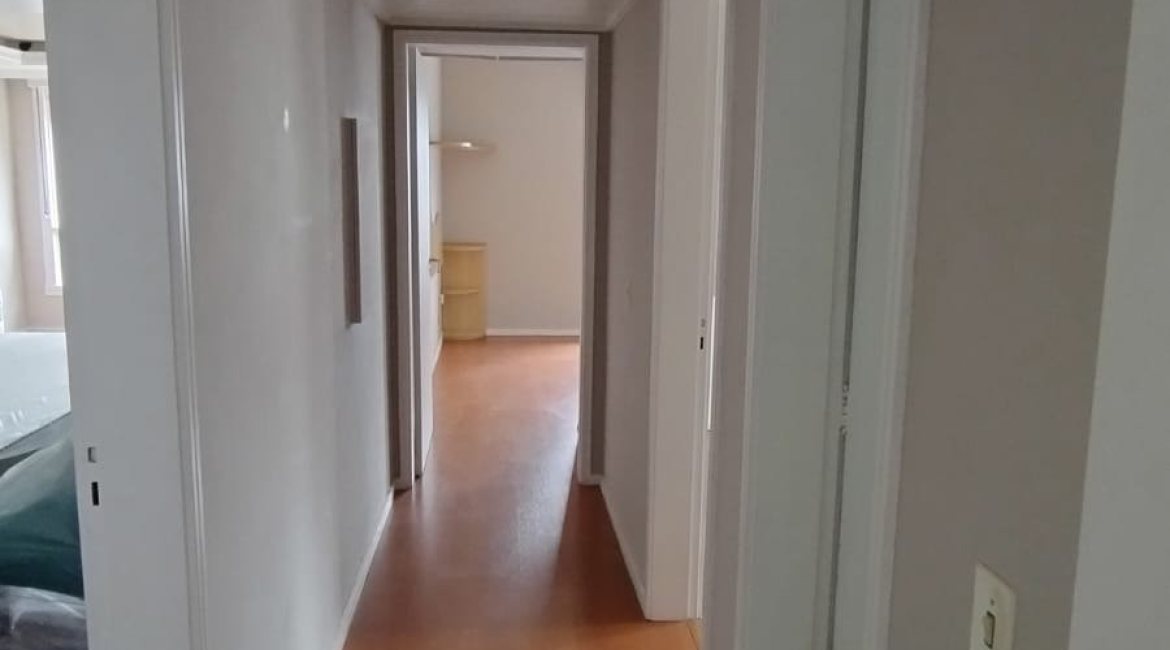 Apartamento à venda com 120m², 3 dormitórios, 1 suíte, 1 vaga, no bairro Moinhos De Vento em Porto Alegre