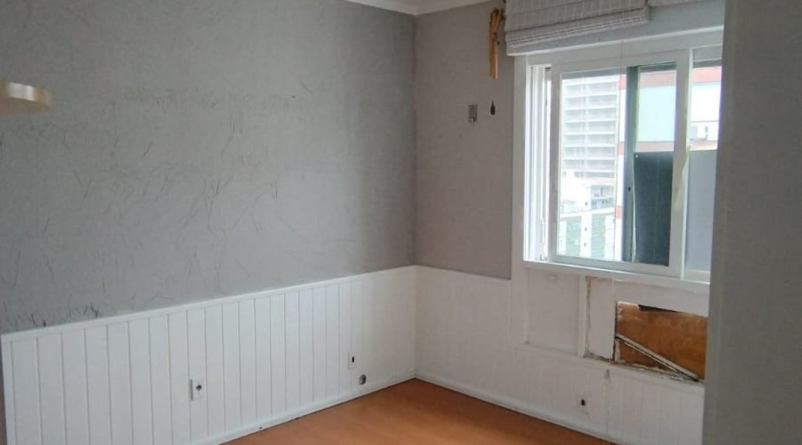 Apartamento à venda com 120m², 3 dormitórios, 1 suíte, 1 vaga, no bairro Moinhos De Vento em Porto Alegre