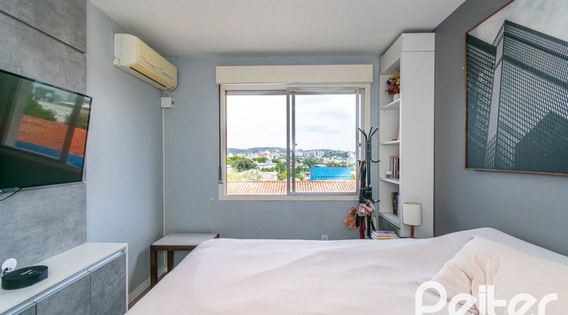 Apartamento à venda com 65m², 2 dormitórios, no bairro Cristal em Porto Alegre