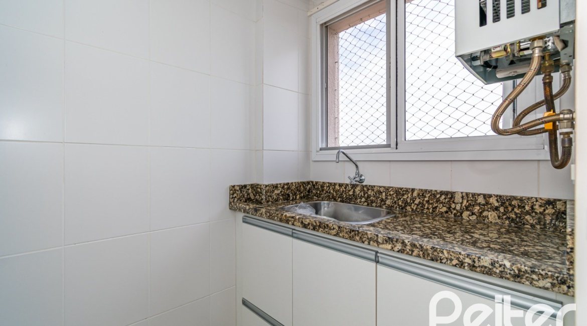 Apartamento à venda com 106m², 3 dormitórios, 3 suítes, 3 vagas, no bairro Tristeza em Porto Alegre