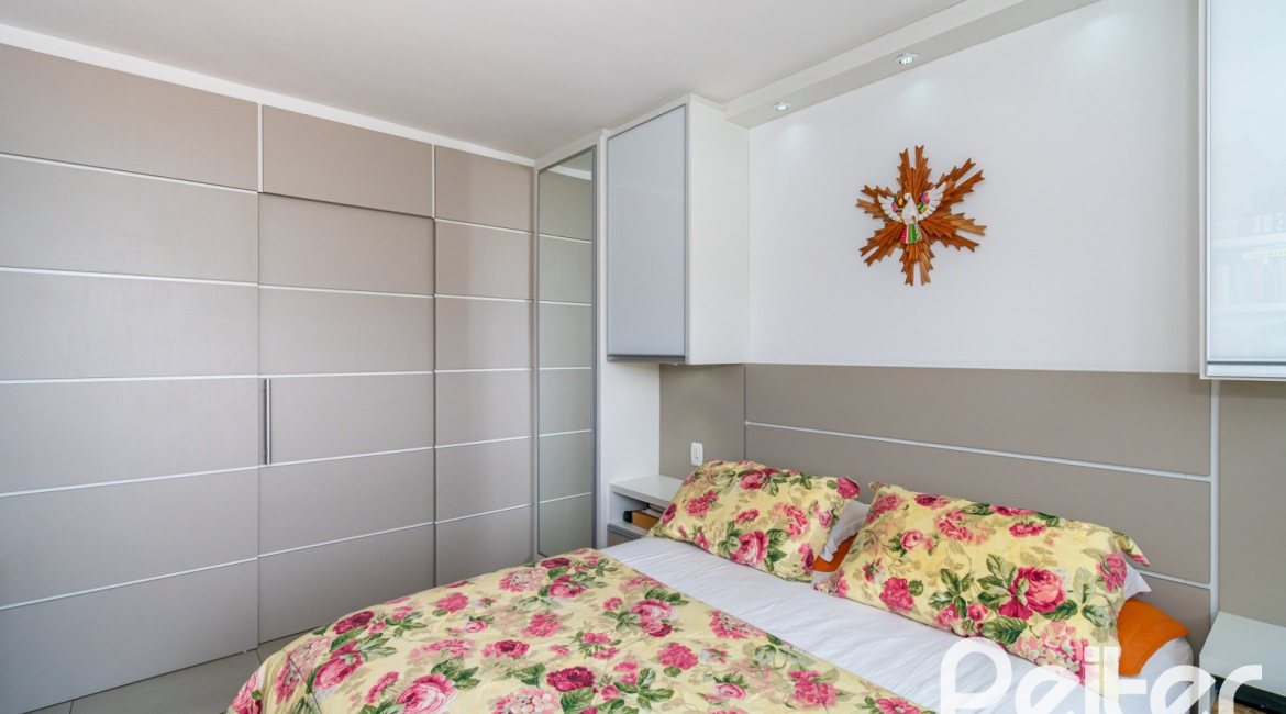 Apartamento à venda com 106m², 3 dormitórios, 3 suítes, 3 vagas, no bairro Tristeza em Porto Alegre