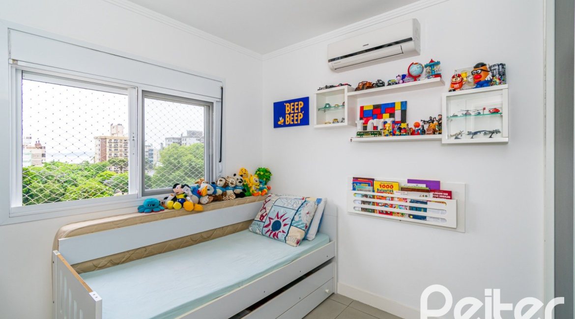 Apartamento à venda com 106m², 3 dormitórios, 3 suítes, 3 vagas, no bairro Tristeza em Porto Alegre