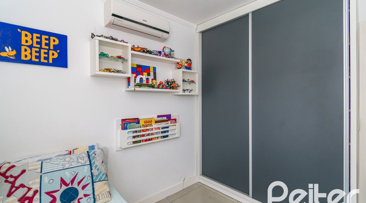 Apartamento à venda com 106m², 3 dormitórios, 3 suítes, 3 vagas, no bairro Tristeza em Porto Alegre