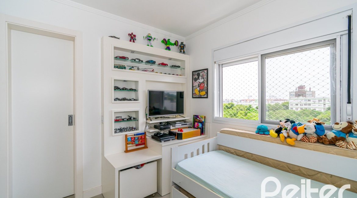 Apartamento à venda com 106m², 3 dormitórios, 3 suítes, 3 vagas, no bairro Tristeza em Porto Alegre