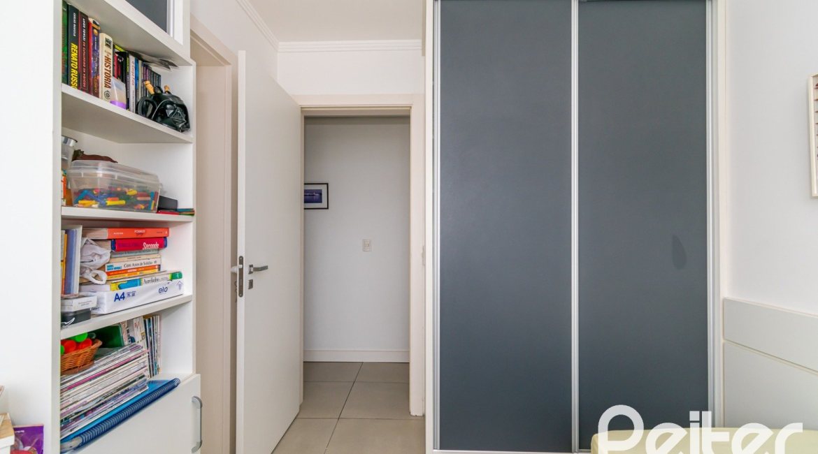 Apartamento à venda com 106m², 3 dormitórios, 3 suítes, 3 vagas, no bairro Tristeza em Porto Alegre