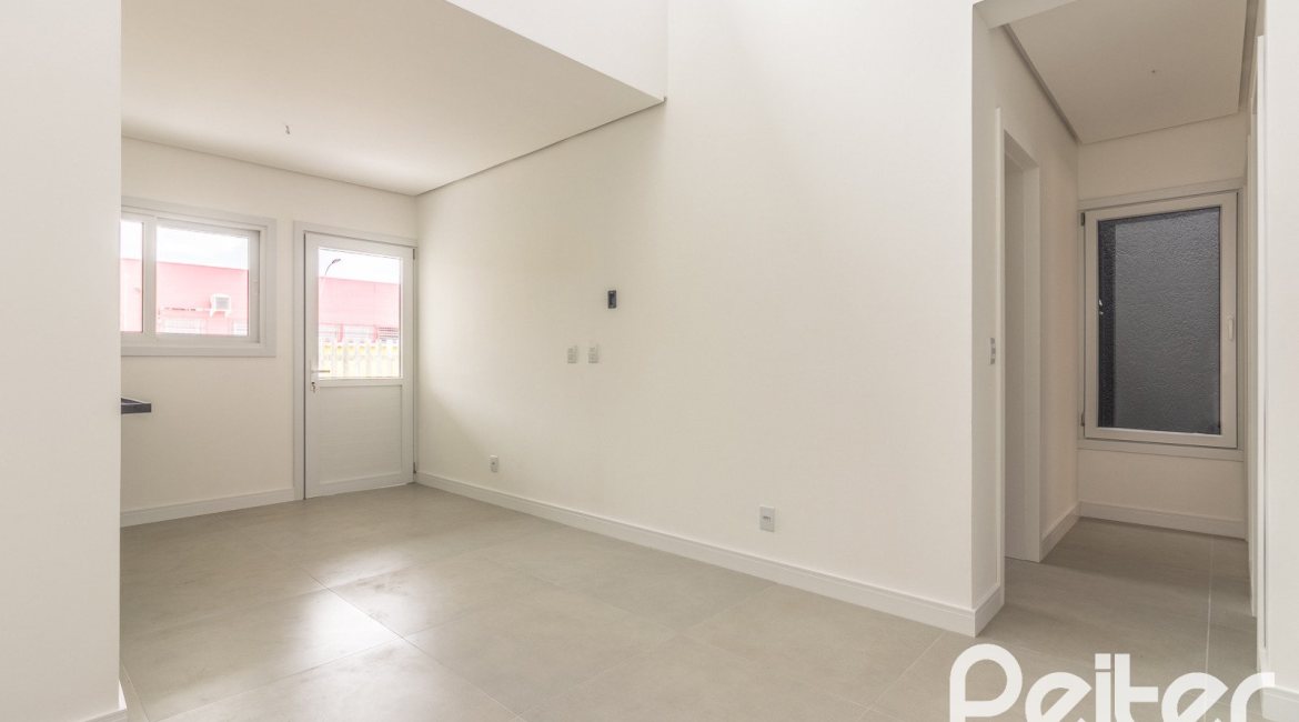 Casa em Condomínio à venda com 108m², 3 dormitórios, 2 suítes, 2 vagas, no bairro Hípica em PORTO ALEGRE