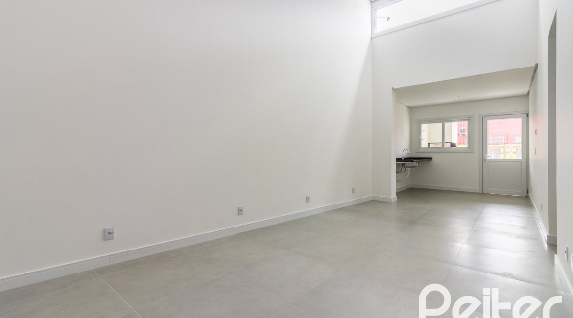 Casa em Condomínio à venda com 108m², 3 dormitórios, 2 suítes, 2 vagas, no bairro Hípica em PORTO ALEGRE