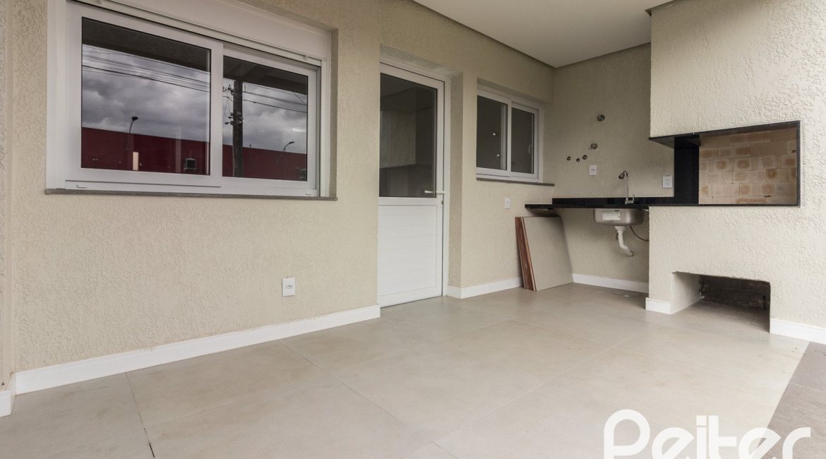 Casa em Condomínio à venda com 108m², 3 dormitórios, 2 suítes, 2 vagas, no bairro Hípica em PORTO ALEGRE