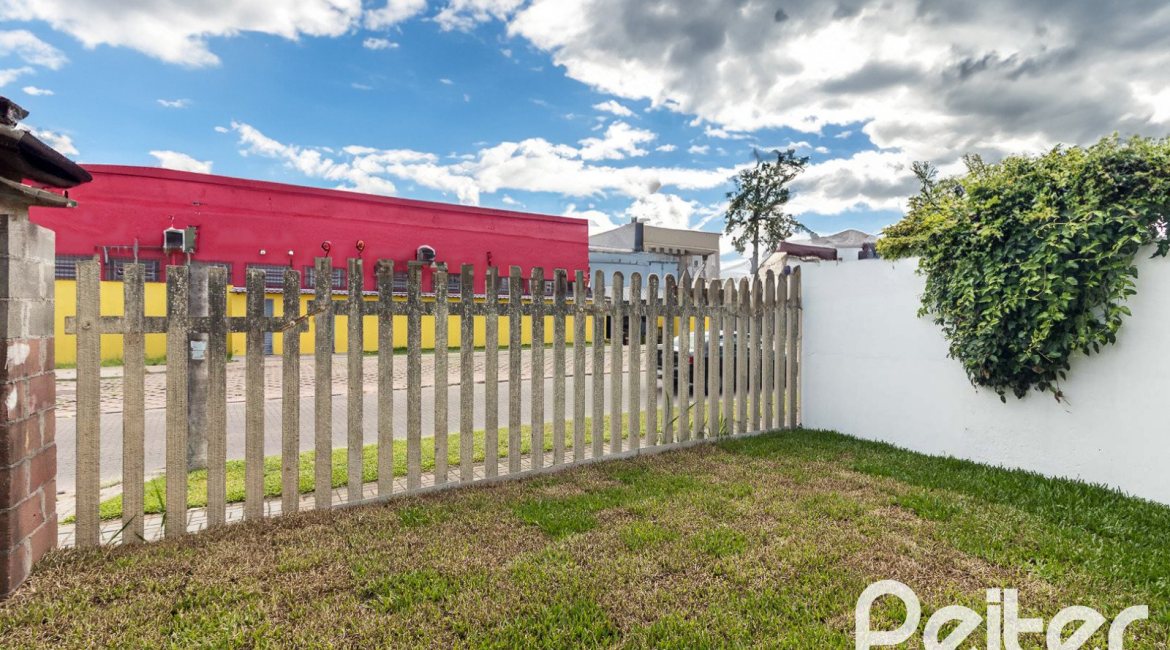 Casa em Condomínio à venda com 108m², 3 dormitórios, 2 suítes, 2 vagas, no bairro Hípica em PORTO ALEGRE