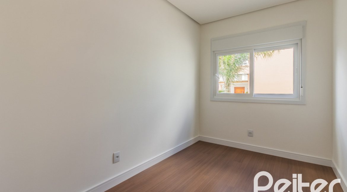 Casa em Condomínio à venda com 108m², 3 dormitórios, 2 suítes, 2 vagas, no bairro Hípica em PORTO ALEGRE