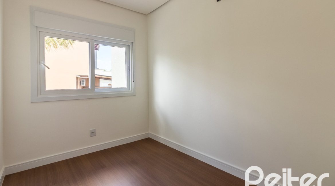 Casa em Condomínio à venda com 108m², 3 dormitórios, 2 suítes, 2 vagas, no bairro Hípica em PORTO ALEGRE