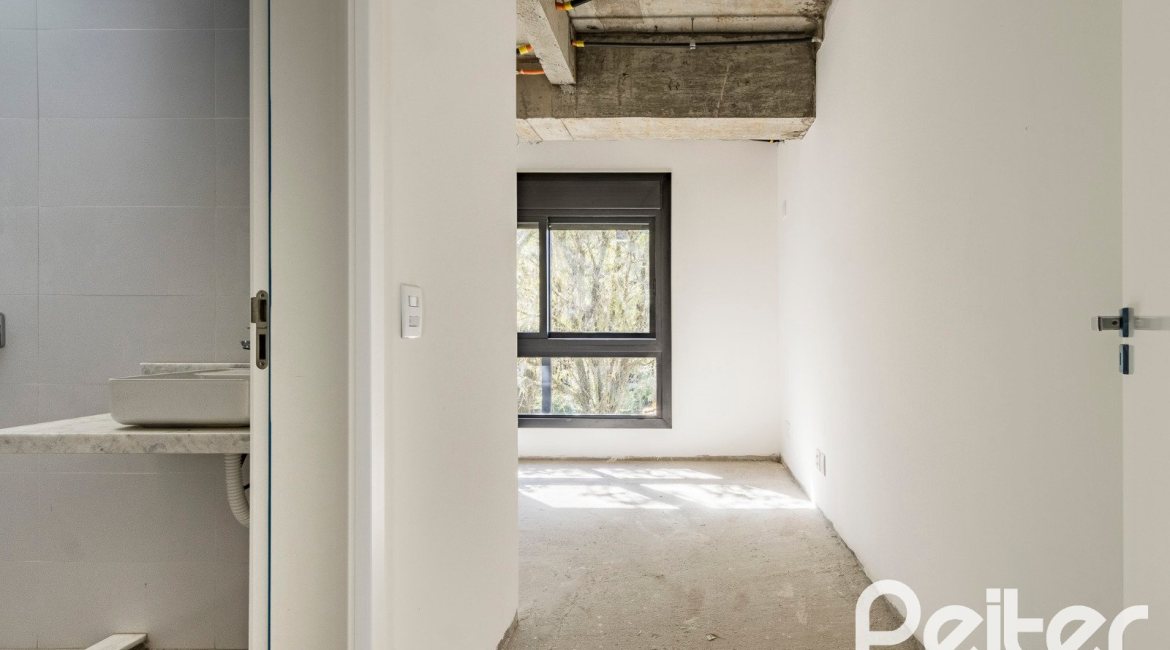 Casa em Condomínio à venda com 293m², 3 dormitórios, 3 suítes, 2 vagas, no bairro Tristeza em Porto Alegre