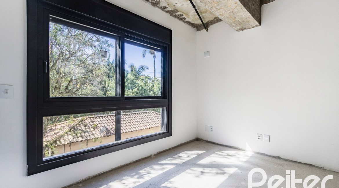 Casa em Condomínio à venda com 293m², 3 dormitórios, 3 suítes, 2 vagas, no bairro Tristeza em Porto Alegre